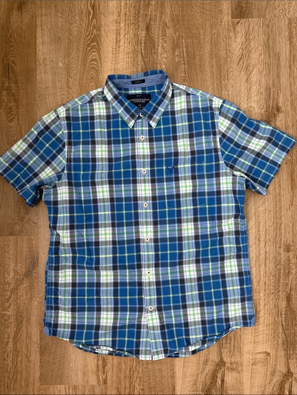 American Eagle Outfitters Blue and Green Plaid Short-Sleeve Shirt